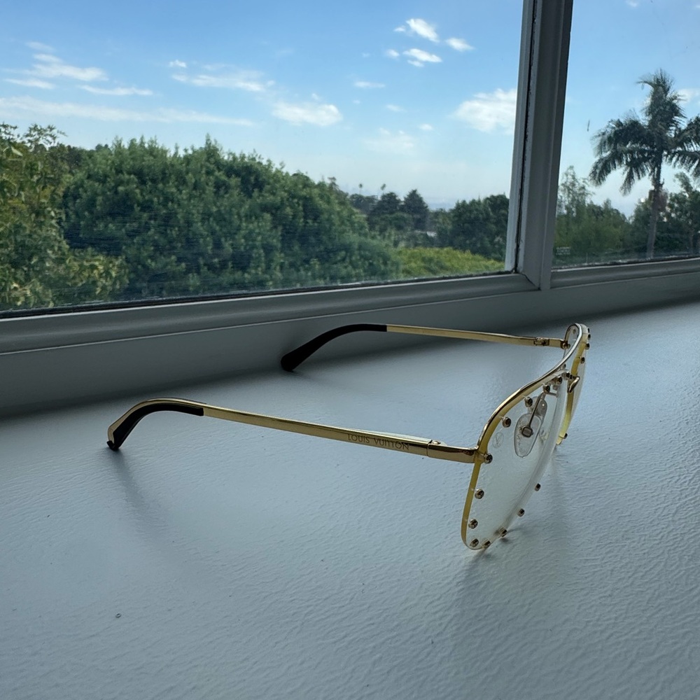 Louis Vuitton Gold and Black Party Sunglasses - Picture 6 of 9